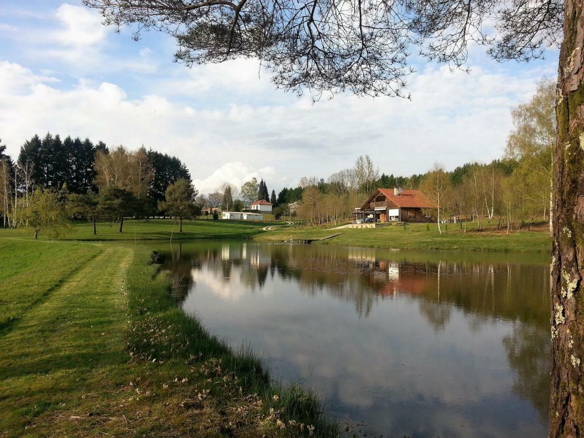 Lieux-Au-Lac Augignac 外观 照片